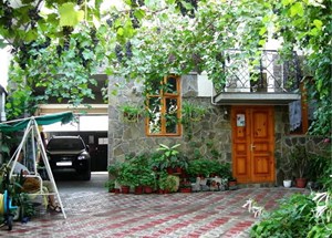 Испанский дворик в Евпатории